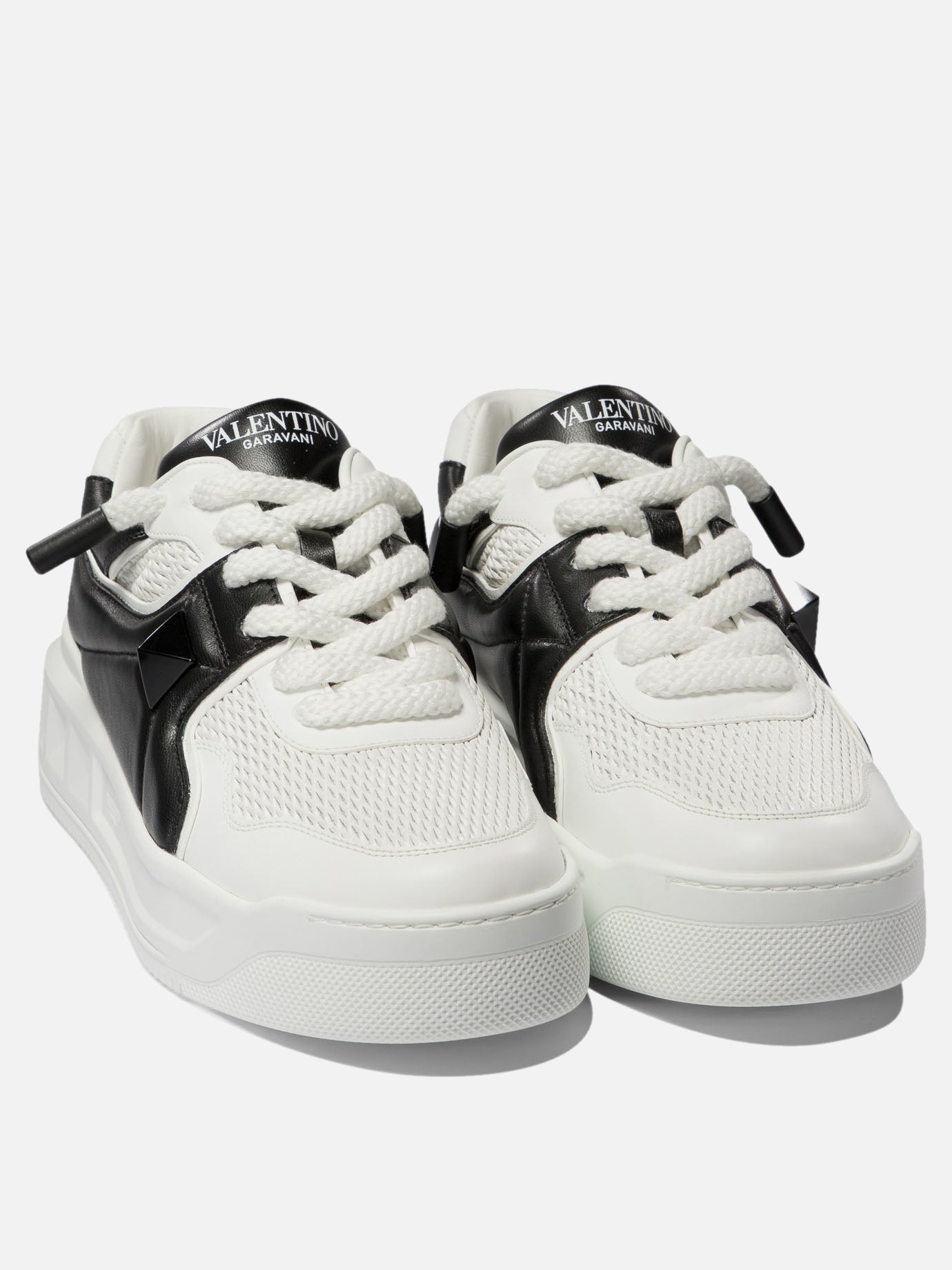 Valentino Garavani "ONE STUD XL" sneakers 19568406_40 Black 2