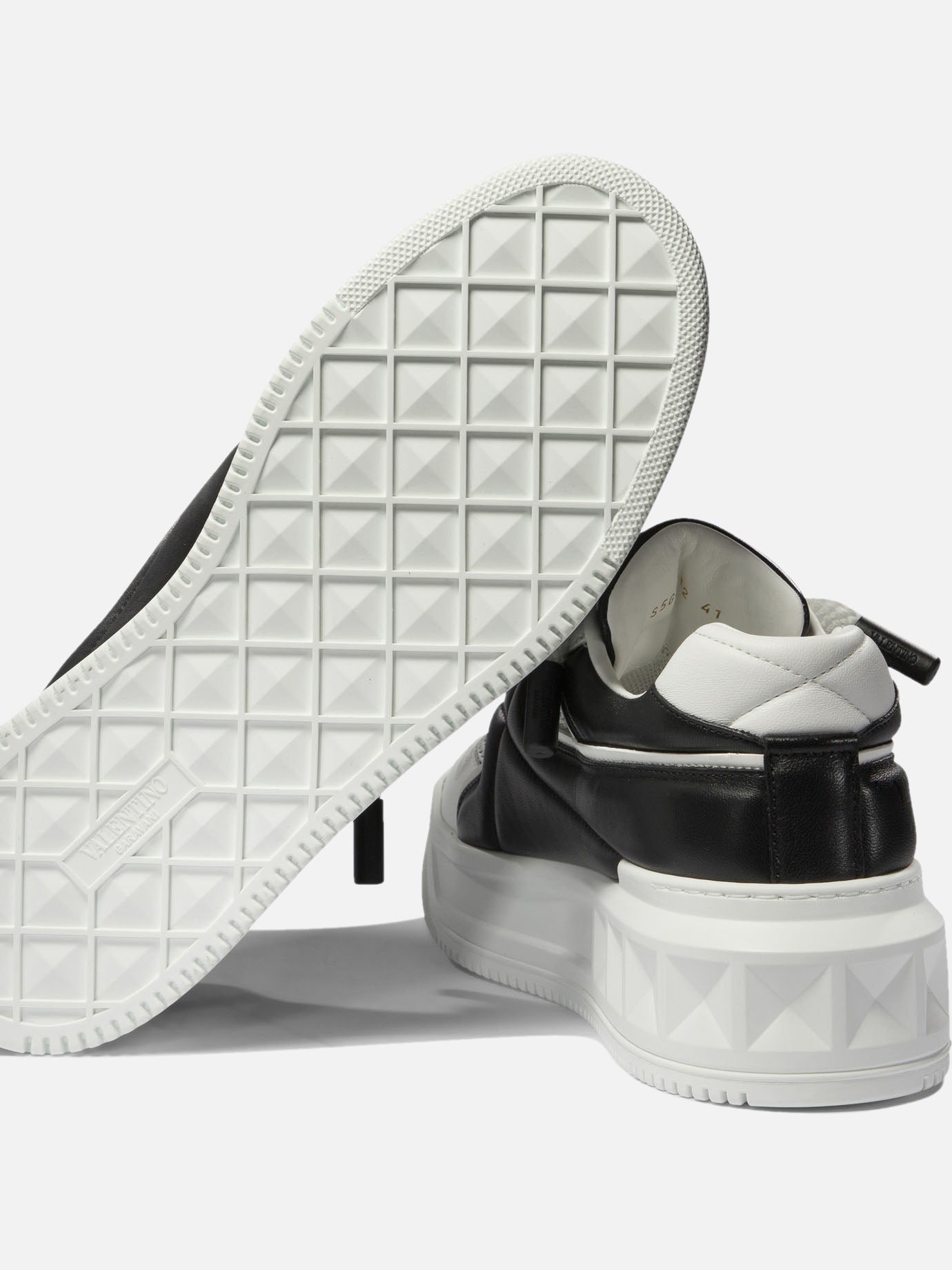 Valentino Garavani "ONE STUD XL" sneakers 19568406_40 Black 5