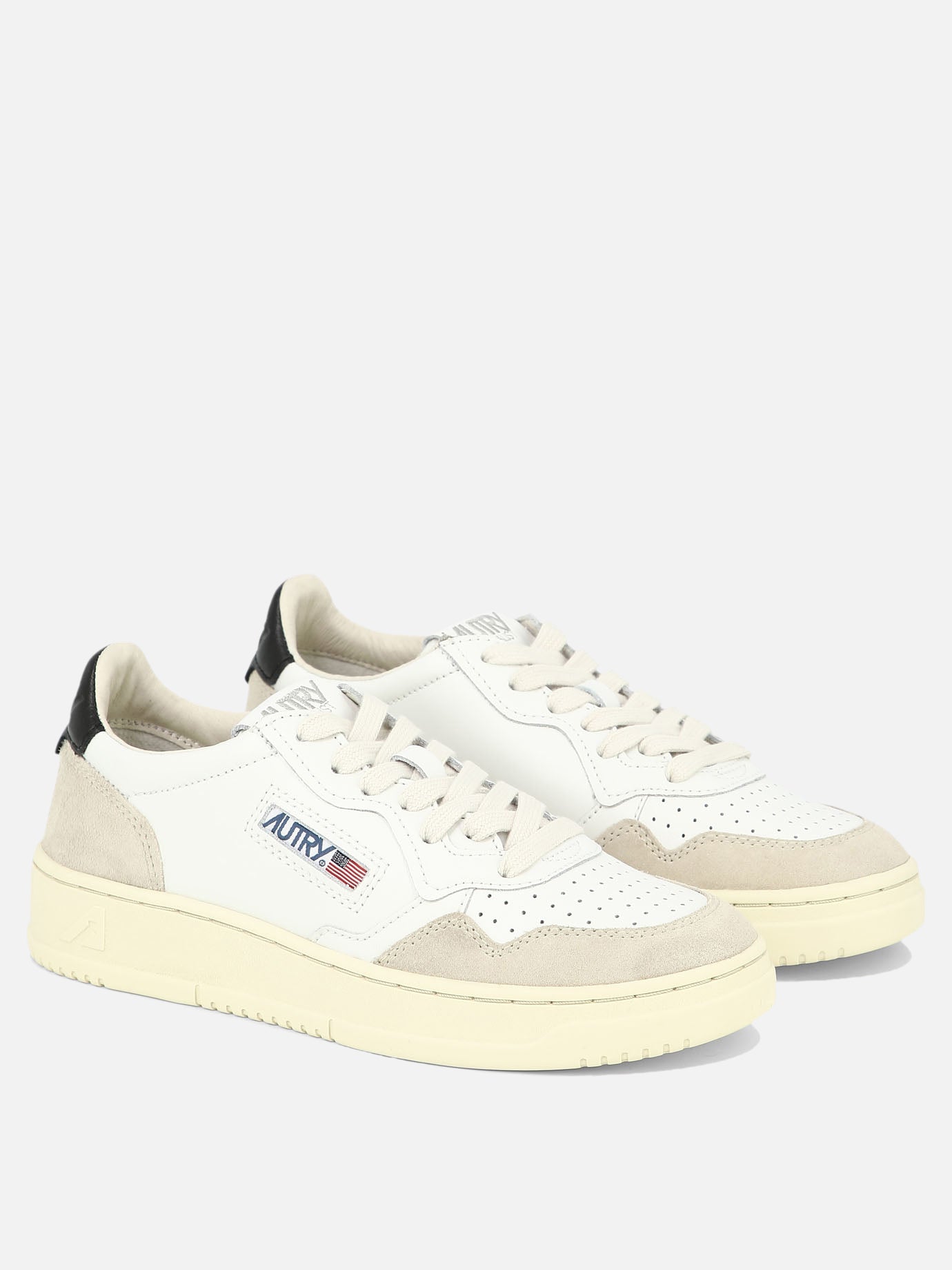 Low top sneakers 100% cow leather - 100% rubber  White - Autry Women | PDP | VIETTI Online Store | thumbnail_2