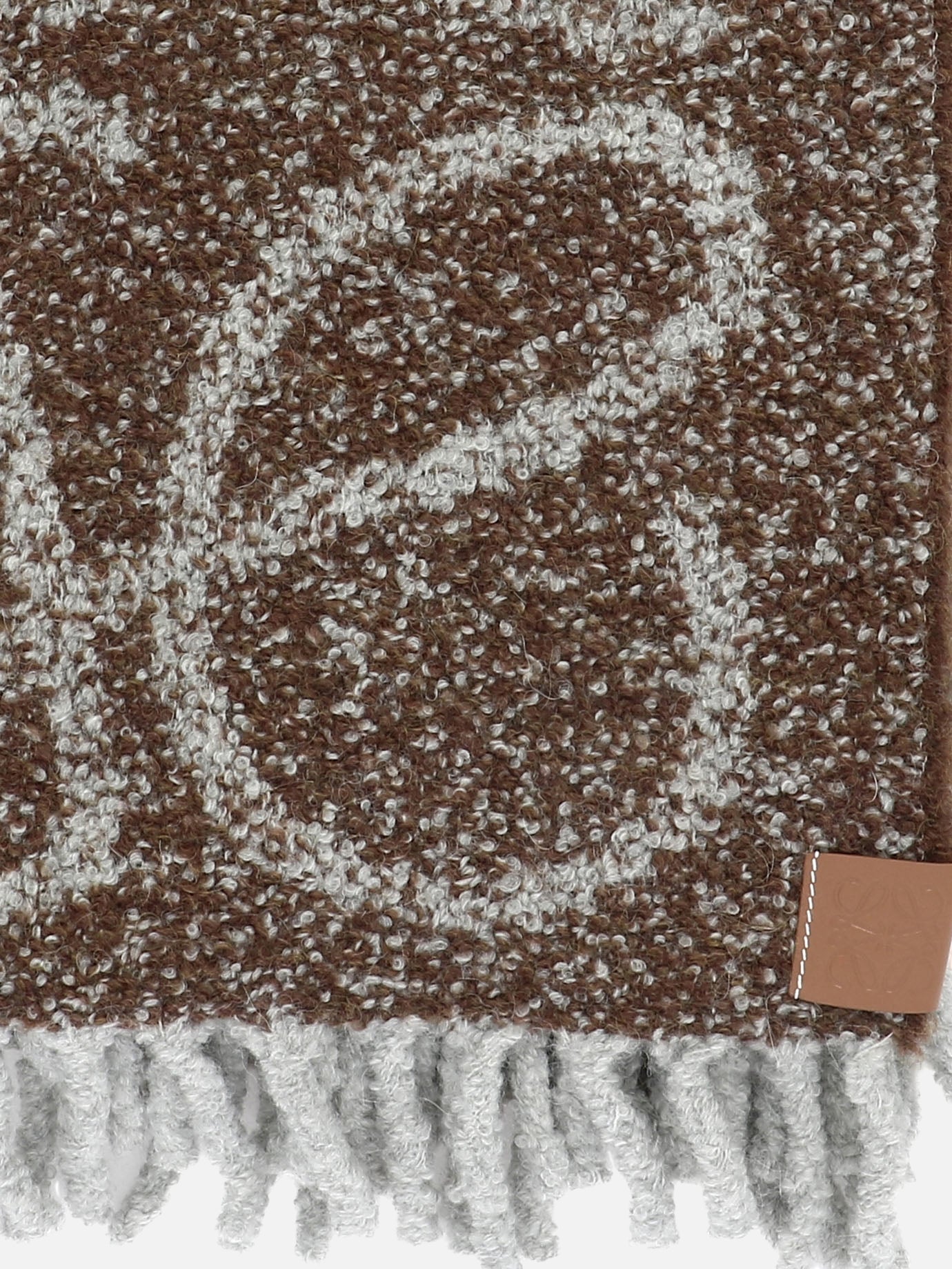 Fringed scarves 57% alpaca 23% wool 15% polyamide 5% leather  Brown - Loewe Women | PDP | VIETTI Online Store | thumbnail_2