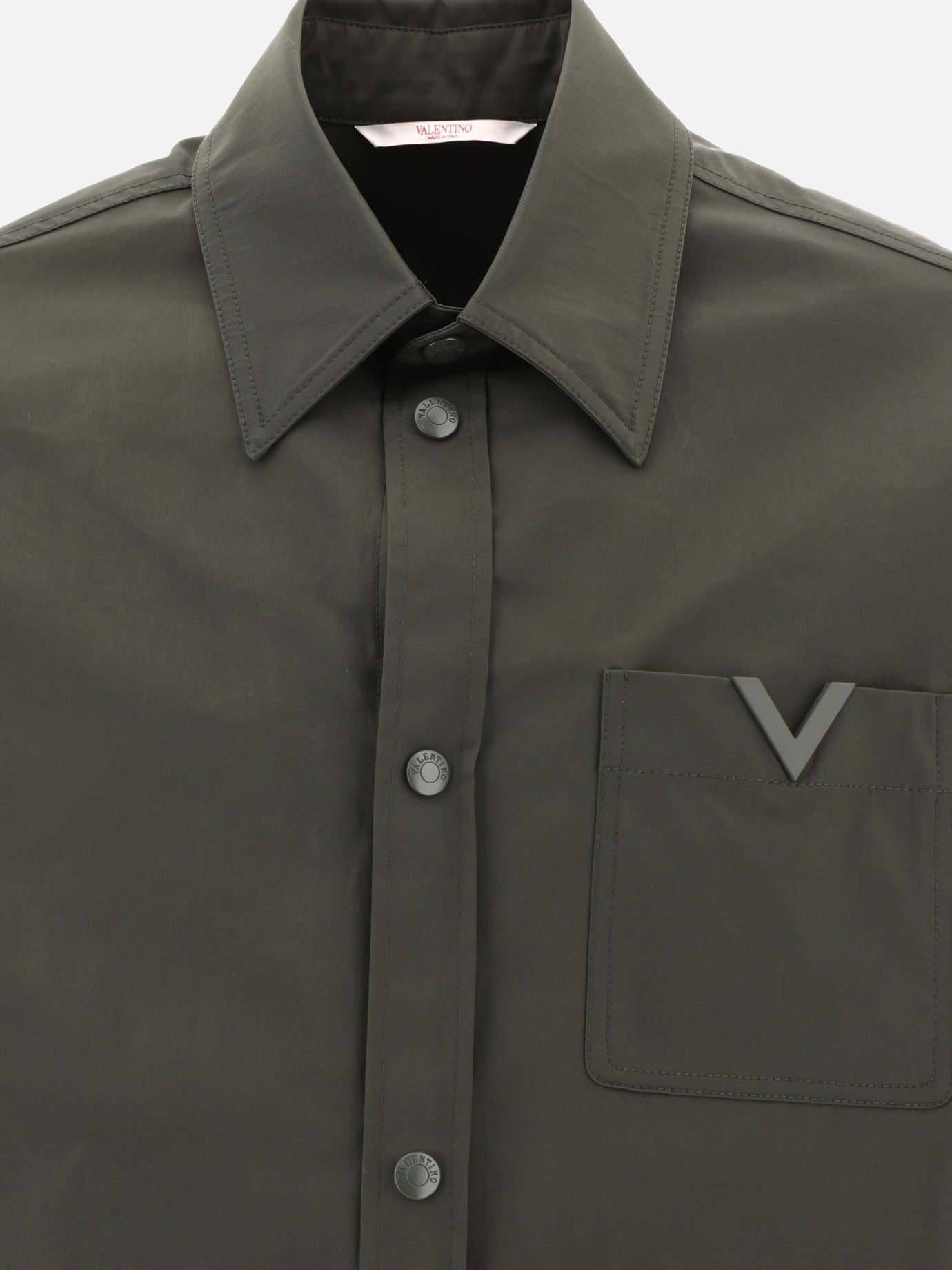 Nylon overshirt with rubberised V Detail