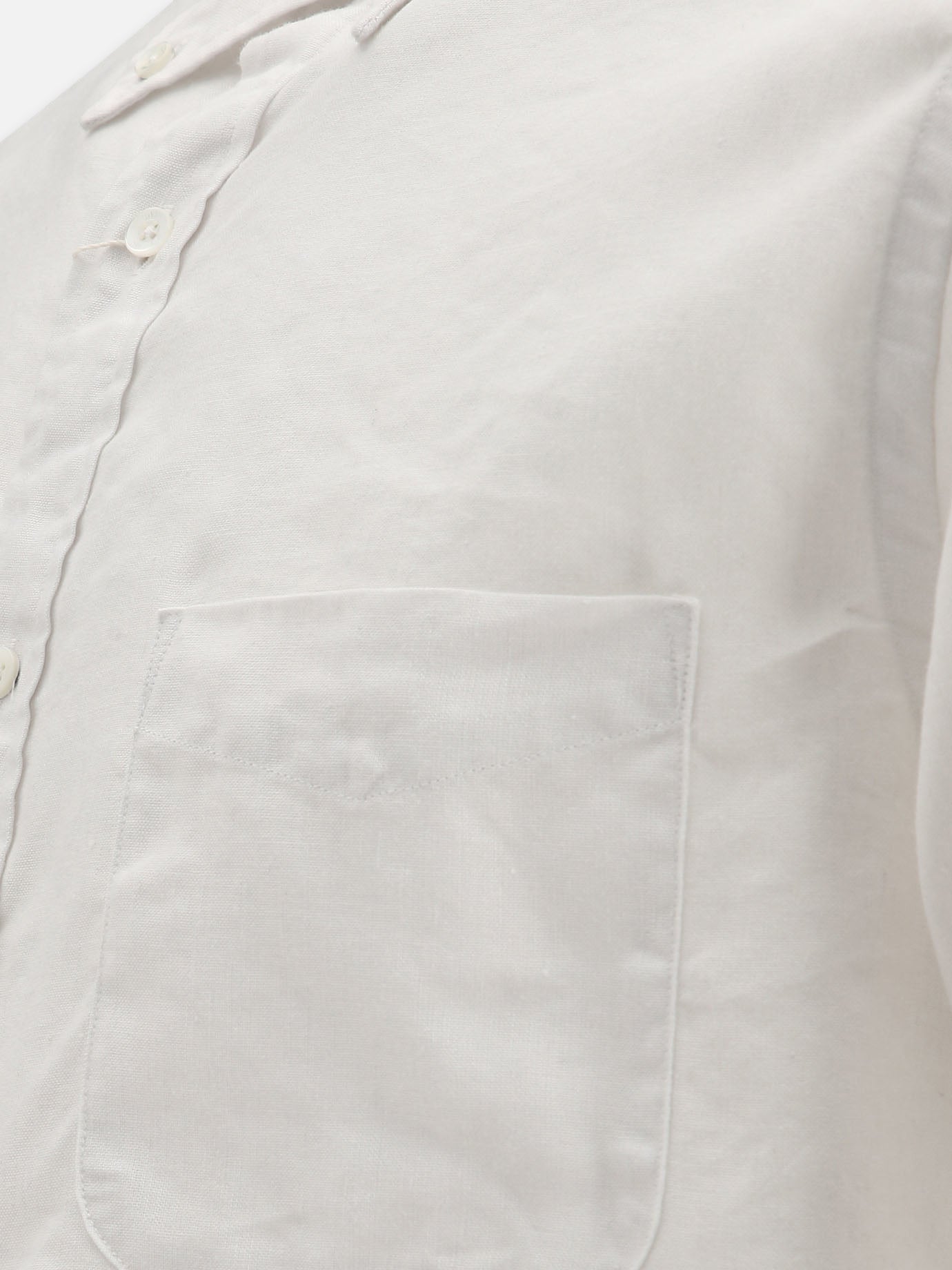 Linen shirt with chest pocket