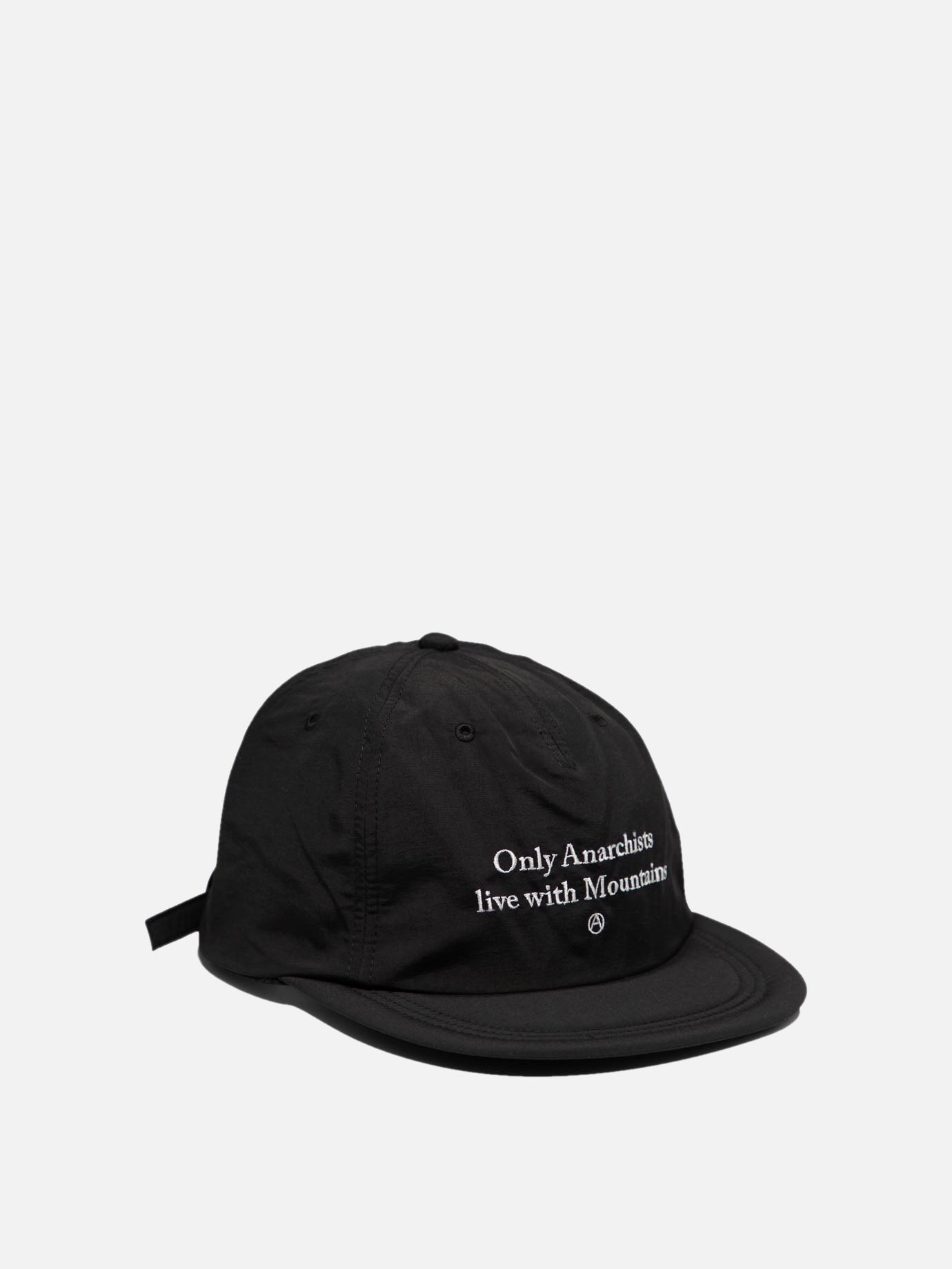 "Only Anarchist live with Mountains" hat