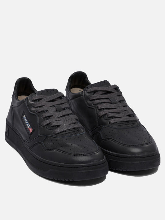 Low top sneakers 100% cow leather - 100% rubber  Black - Autry Men | PLP | VIETTI Online Store | 2
