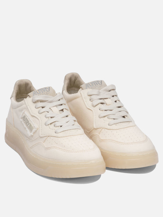 Low top sneakers 100% cow leather - 100% rubber  Beige - Autry Women | PLP | VIETTI Online Store | 2
