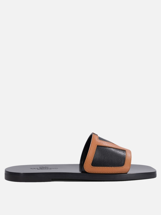Flat sandals 100% leather - 100% leather  Black - Valentino Garavani Women | PLP | VIETTI Online Store 
