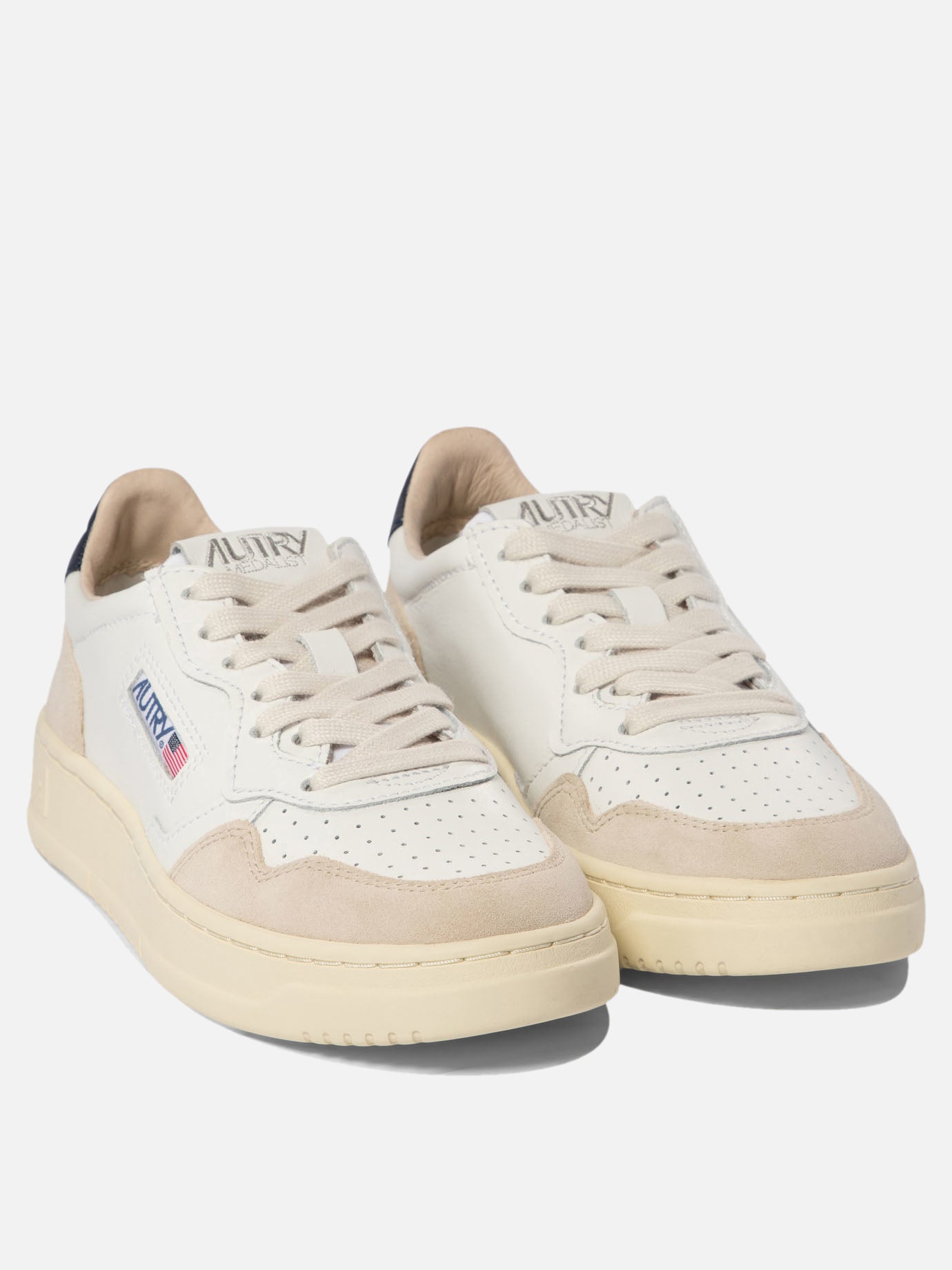 Low top sneakers 70% leather 20% suede 10% nylon - 100% rubber  White - Autry Women | PDP | VIETTI Online Store | thumbnail_2