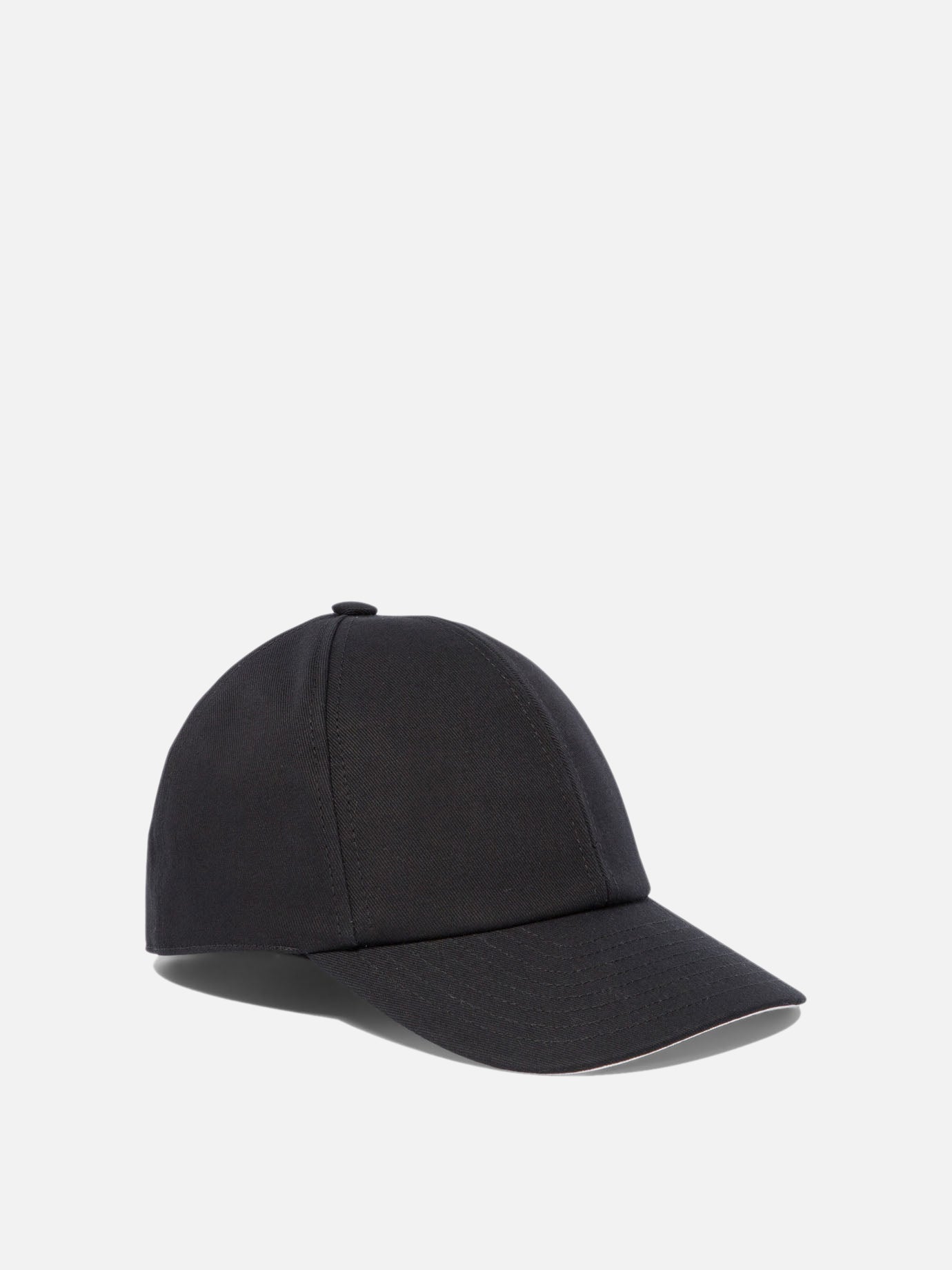 "Signature AC" cap