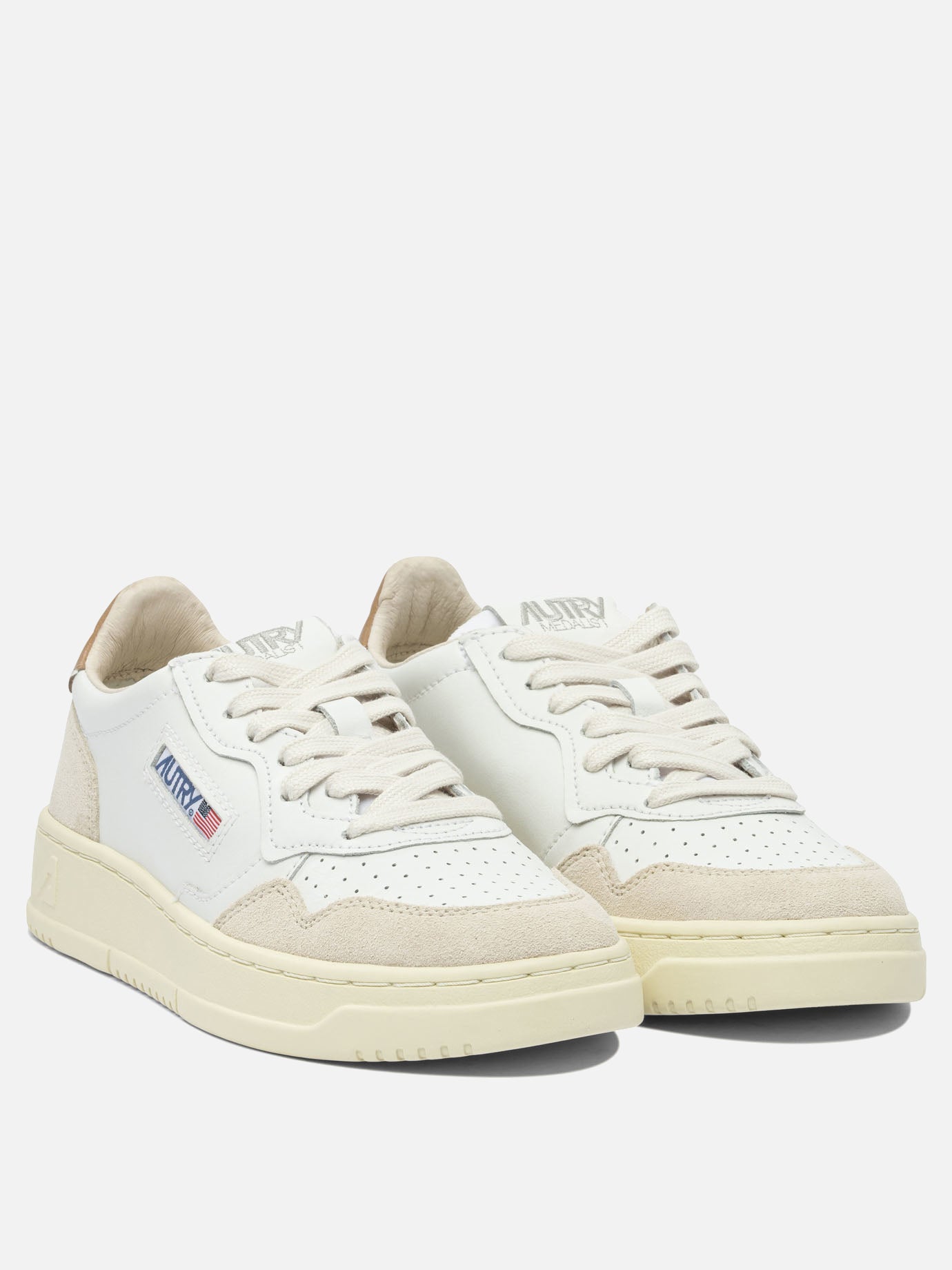 Low top sneakers 100% cow leather - 100% rubber  White - Autry Women | PDP | VIETTI Online Store | thumbnail_2